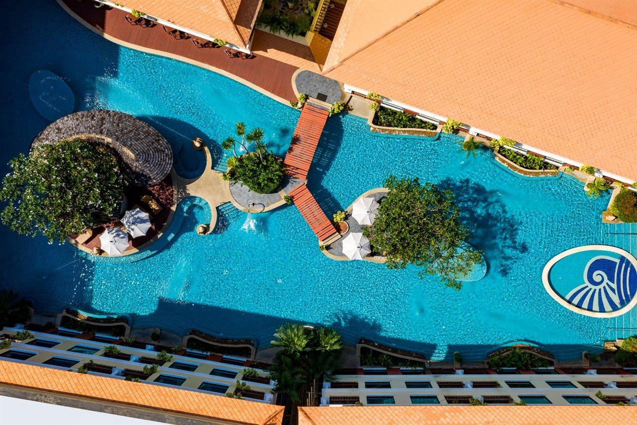Patong Paragon Resort & Spa Sha Extra Plus Exterior photo